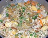 A picture of step 4 of Veg pulao.