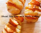 Hình bước làm 2 của món Khoai tây kẹp xúc xích nướng