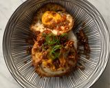 Foto langkah ke 6 dari resep Nasi Telor Ceplok ala Ayong 999 Pontianak.