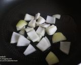 รูปขั้นตอนการทำที่ 2 ของ ปลาอินทรีย์ทอดซอสเปรี้ยวหวาน