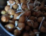 A picture of step 1 of Kala chana paratha.