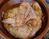 Foto del paso 3 de la receta: Pechuga de pollo especiada con timbal de puré de patata