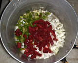 Foto del paso 3 de la receta: Relleno y salsa para canelones de acelga (parte 2)