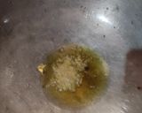 A picture of step 3 of Lauki kay koftay.