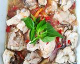 Foto langkah ke 5 dari resep Ayam kukus aromatik.