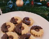 Mogyorós linzer nutellával töltve recept fázis 6 fotója