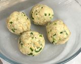 A picture of step 5 of Spring Onion-Sesame-Oat Crackers.