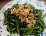 Hình bước làm 3 của món Rau muống xào tóp mỡ