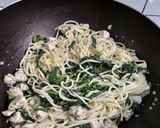 Foto langkah ke 6 dari resep Spaghetti Aglio e Olio Bayam.