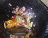 Foto langkah ke 4 dari resep Oseng Jagung bayam.