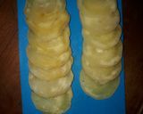 Foto del paso 2 de la receta: Lonjas empanizada con yuca salteada...🇸🇻
