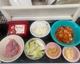 รูปขั้นตอนการทำที่ 1 ของ หมูผัดกิมจิ kimchi duruchigi 김치 두루치기 Kimchi & Pork Stir Fry
