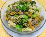 Foto del paso 3 de la receta: Pasta Fusilli de colores con bimi!