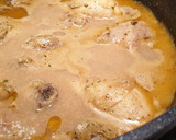 Foto del paso 3 de la receta: Pollo en salsa de limón con piñones
