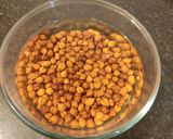 A picture of step 1 of Manipur style Chana Kanghou / kala chana.