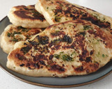 Foto del paso 7 de la receta: Pan naan o pan indio -sin horno-
