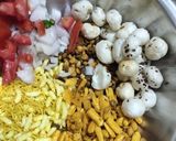 A picture of step 3 of Makhana bhel.