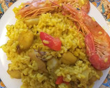 Foto del paso 5 de la receta: Arroz con chipirones y langostinos
