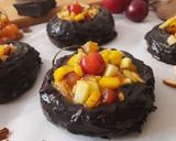 A picture of step 12 of Choco Fruity Buns.