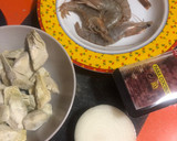 Foto del paso 1 de la receta: Salteado de alcachofas con gambas y jamón
