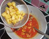 Foto langkah ke 5 dari resep Kentang masak sarden.