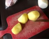 Foto del paso 1 de la receta: Huevos con papas 🥔 y tocino 🥓