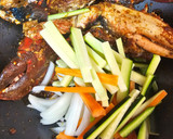 Foto del paso 4 de la receta: Bogavante con fideos de arroz y verduras