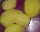 Foto del paso 1 de la receta: Tortilla de papas con salchichas 😋 Súper FÁCIL