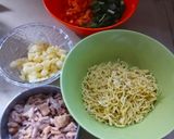 Foto langkah ke 1 dari resep Martabak isi usus mie.