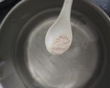 A picture of step 1 of Rose lemon refreshing drink.