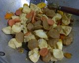 Foto langkah ke 3 dari resep Tumis Utren dan Wortel.