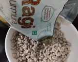 रागी झालमुड़ी फटाफट सिर्फ 5 मिनट में Ragi (finger millet) Jhalmuri in 5 minutes रागी चटपटा कुरमुरा भेल रेसिपी चरण 1 फोटो
