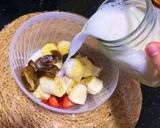 صورة لخطوة 2 من وصفة سموثي الفراولة