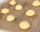 A picture of step 2 of Cream Puffs.