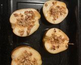A picture of step 2 of Baked pear with honey.