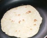 A picture of step 4 of Tortilla egg wrap.