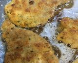 Foto langkah ke 3 dari resep Ayam goreng mozzarella.