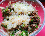 A picture of step 1 of Kiwi style Spaghetti with minced Beef 💟🐂🍅🥕🍝🍕.