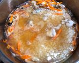 A picture of step 4 of Japanese Chicken and Clams Pilaf.