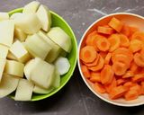 Húsleves csirkemellből🐔 recept fázis 1 fotója