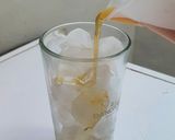 Foto langkah ke 3 dari resep Es Teh Lemon Celup.