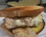Foto del paso 12 de la receta: Sándwich🥯de pollo🍗hawaiano🍍🧀🥐