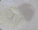 A picture of step 1 of Chicken tikka pizza.