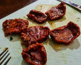 Foto del paso 2 de la receta: Tortilla - Pizza🍕con🍅 Tomate Seco y Pesto de Albahaca🌿...!