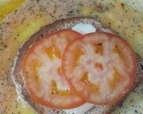 Foto del paso 2 de la receta: 💙​¡Andá para' allá, Austria! El Sándwich de Huevo, Queso y Tomate de la Scaloneta🇦🇷