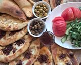 صورة لخطوة 11 من وصفة فطاير بالجبنة والسجق