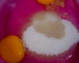 Foto langkah ke 1 dari resep Bolu Marmer Ekonomis 2 Telur.
