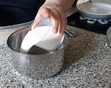 Foto del paso 9 de la receta: Tarta Mousse de Chocolate Blanco (sin azúcar)