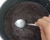 Gambar langkah 3 resipi Chocolate Cheesecake With Berries.