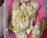 Foto langkah ke 2 dari resep Dadar Gulung Unti Kelapa Durian.